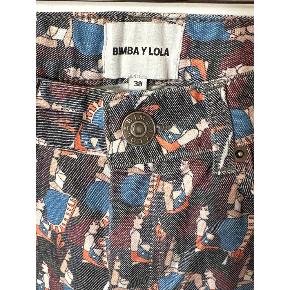 Stylish Women's Patterned Pants - image 4